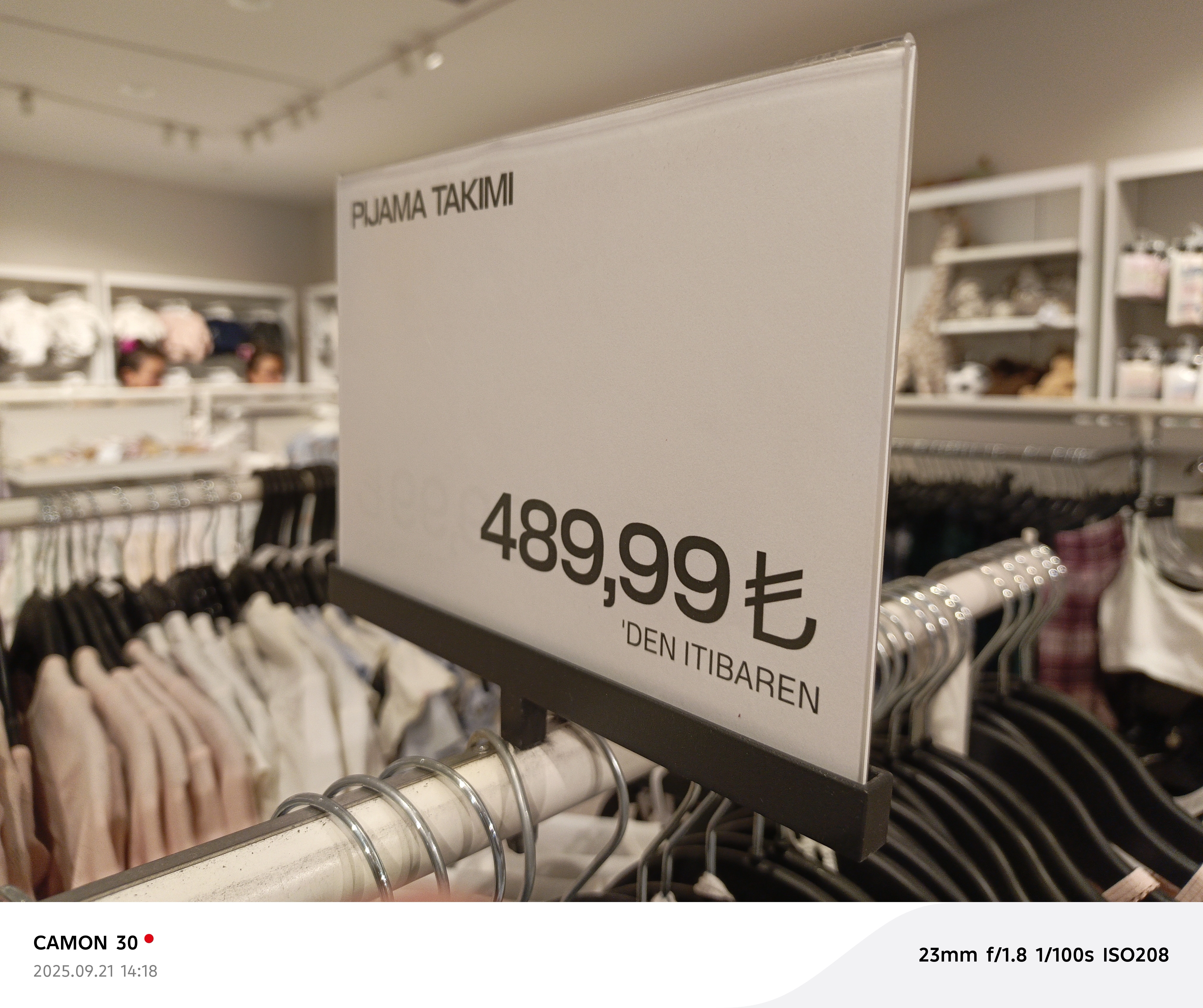 A5 Pleksi Çerçeve Dikey Model